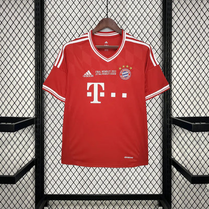 באיירן מינכן חולצת רטרו 2012
