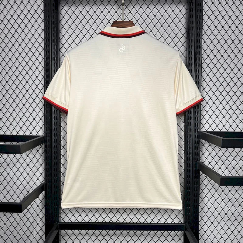 באיירן מינכן חולצה שלישית 2024/25