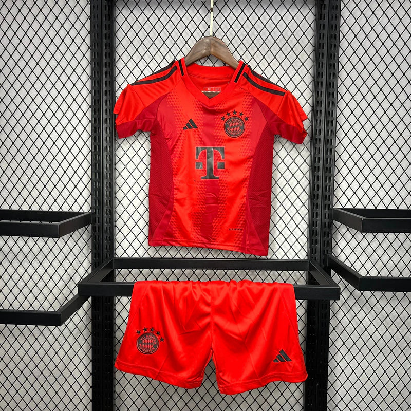 סט ילדים - באיירן מינכן 2025 בית