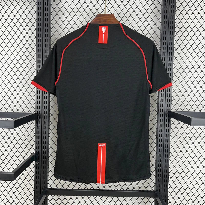 מנצסטר יונייטד חולצת רטרו 2007 נטרלית