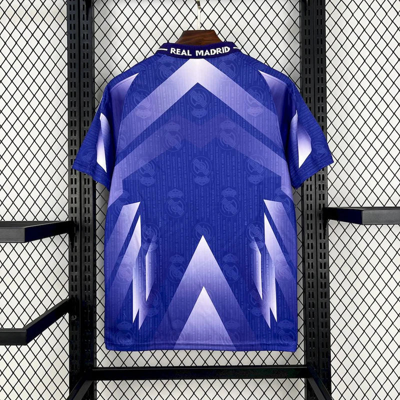 חולצה כדורגל רטרו ריאל מדריד 1996