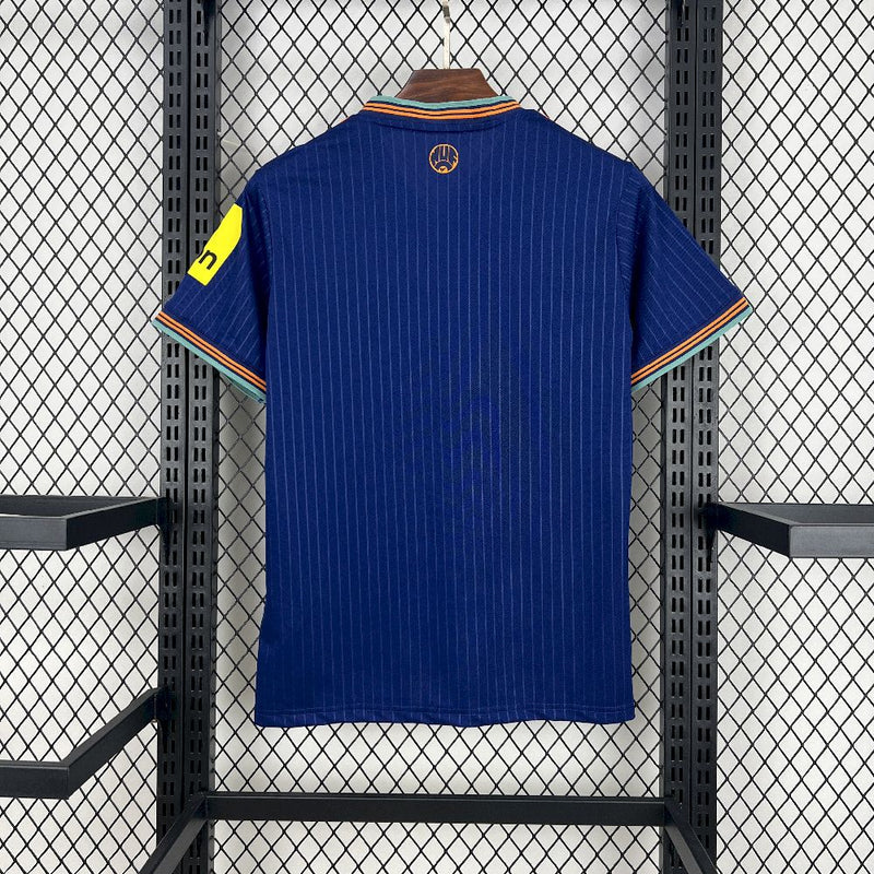 ניוקאסל חולצה שלישית 2025/26